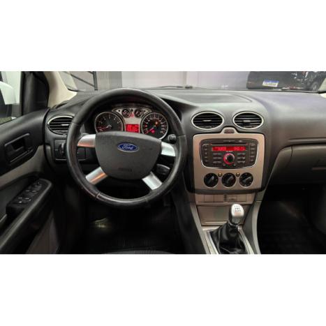 FORD Focus Hatch 1.6 16V 4P SE PLUS FLEX, Foto 7