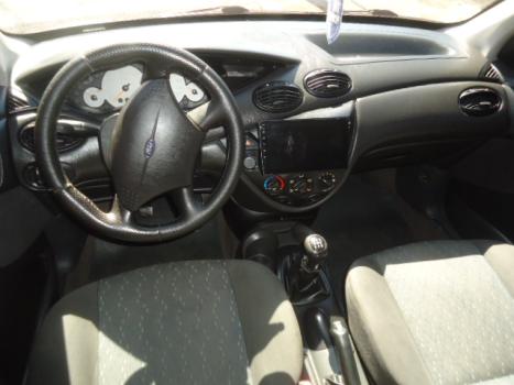 FORD Focus Hatch 1.6 4P GLX, Foto 4