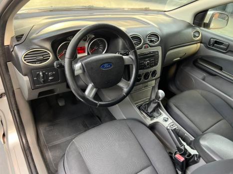 FORD Focus Hatch 1.6 4P GLX FLEX, Foto 2