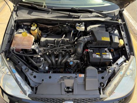 FORD Focus Hatch 1.6 4P GLX FLEX, Foto 9