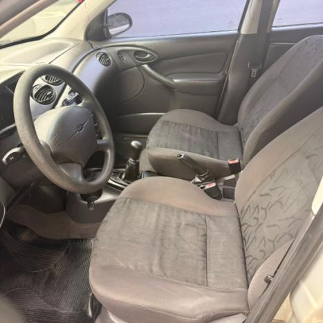 FORD Focus Hatch 1.6 4P, Foto 8