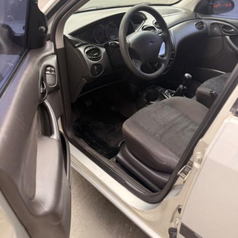 FORD Focus Hatch 1.6 4P, Foto 9