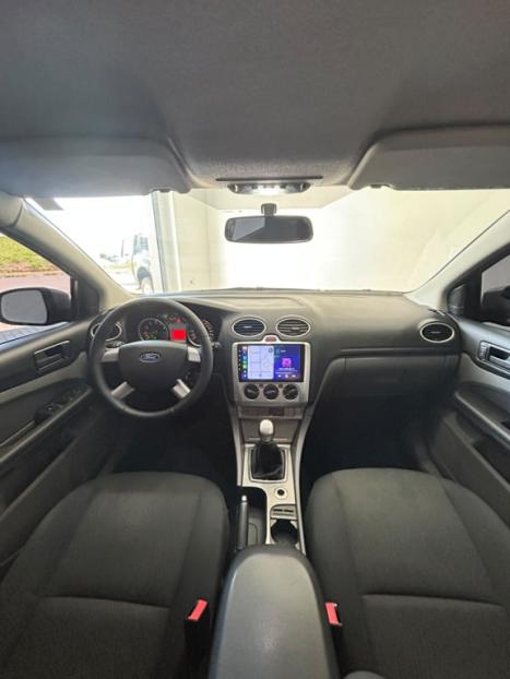 FORD Focus Hatch 1.6 16V 4P SE PLUS FLEX, Foto 8