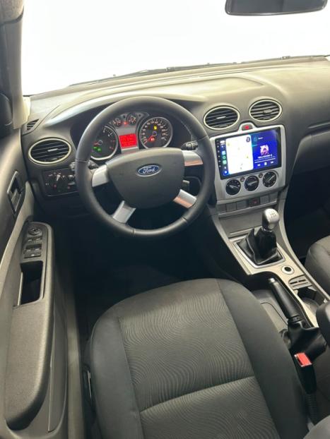 FORD Focus Hatch 1.6 16V 4P SE PLUS FLEX, Foto 12