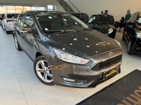 FORD Focus Hatch 1.6 4P, Foto 1