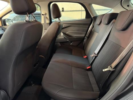 FORD Focus Hatch 1.6 4P, Foto 10
