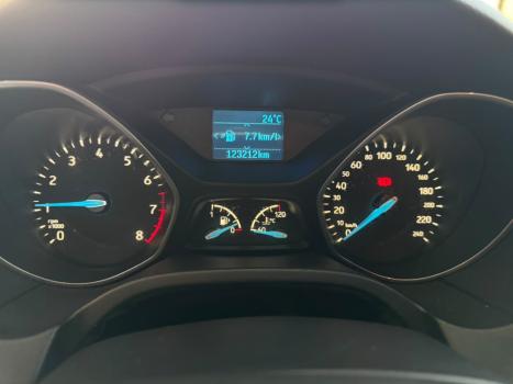 FORD Focus Hatch 1.6 4P, Foto 12