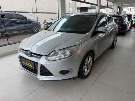 FORD Focus Hatch 1.6 4P, Foto 3
