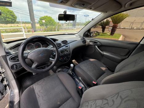 FORD Focus Hatch 1.6 4P, Foto 10