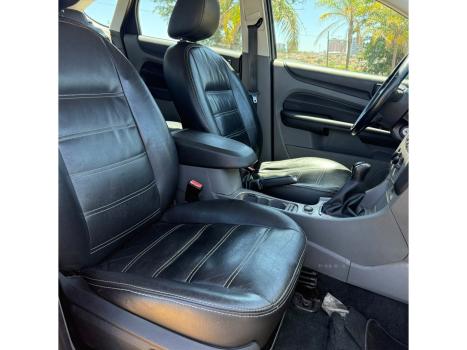 FORD Focus Hatch 1.6 4P, Foto 9