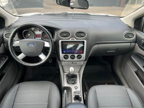 FORD Focus Hatch 1.6 4P, Foto 8