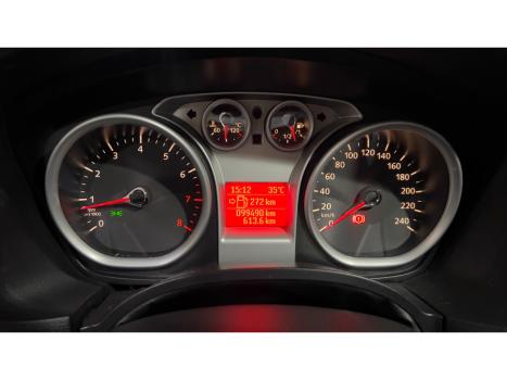 FORD Focus Hatch 1.8 16V 4P GLX, Foto 7