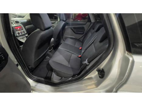 FORD Focus Hatch 1.8 16V 4P GLX, Foto 9