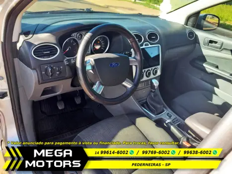 FORD Focus Hatch 2.0 16V 4P TITANIUM FLEX, Foto 9