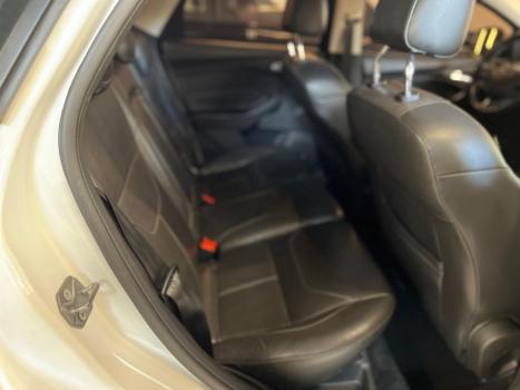 FORD Focus Hatch 2.0 16V 4P FLEX TITANIUM AUTOMÁTICO, Foto 6 FORD Focus Hatch 2.0 16V 4P FLEX TITANIUM AUTOMÁTICO, Foto 6