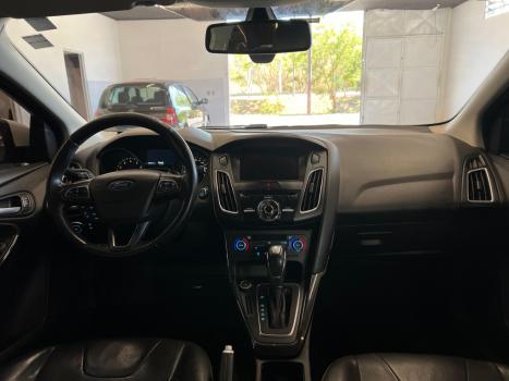 FORD Focus Hatch 2.0 16V 4P FLEX TITANIUM AUTOMÁTICO, Foto 8 FORD Focus Hatch 2.0 16V 4P FLEX TITANIUM AUTOMÁTICO, Foto 8