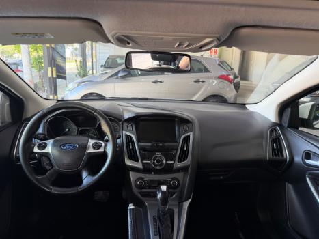 FORD Focus Hatch 2.0 16V 4P TITANIUM PLUS FLEX, Foto 10