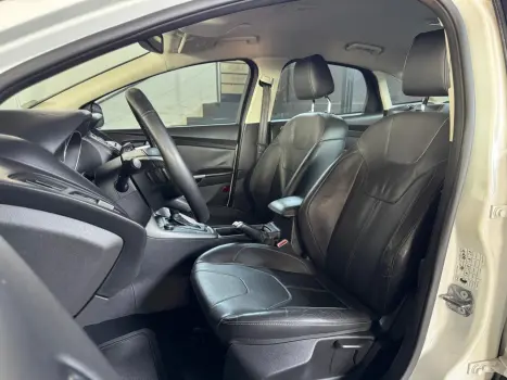 FORD Focus Hatch 2.0 16V 4P FLEX SE POWERSHIFT AUTOMTICO, Foto 9