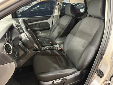 FORD Focus Hatch 2.0 16V 4P GLX FLEX, Foto 10