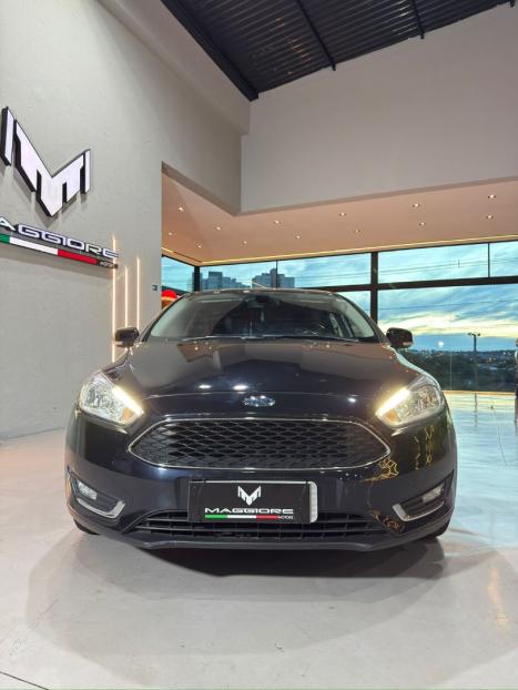 FORD Focus Hatch 2.0 16V 4P FLEX SE PLUS POWERSHIFT AUTOM�TICO, Foto 3