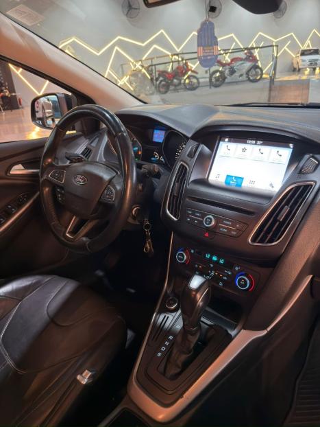 FORD Focus Hatch 2.0 16V 4P FLEX SE PLUS POWERSHIFT AUTOM�TICO, Foto 12