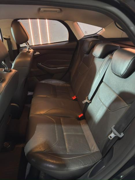 FORD Focus Hatch 2.0 16V 4P FLEX SE PLUS POWERSHIFT AUTOM�TICO, Foto 14