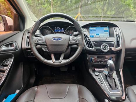 FORD Focus Hatch 2.0 16V 4P TITANIUM PLUS FLEX, Foto 9