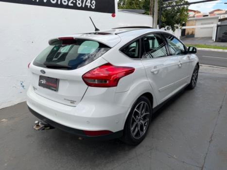 FORD Focus Hatch 2.0 16V 4P TITANIUM PLUS FLEX, Foto 4