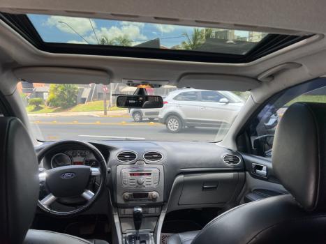 FORD Focus Hatch 2.0 16V 4P FLEX TITANIUM AUTOM�TICO, Foto 2