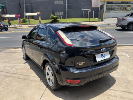FORD Focus Hatch 2.0 16V 4P FLEX TITANIUM AUTOM�TICO, Foto 6