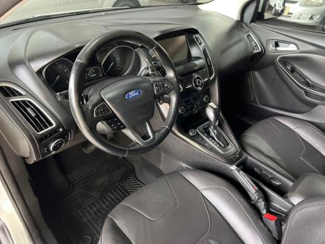 FORD Focus Hatch 2.0 16V 4P TITANIUM PLUS FLEX, Foto 2