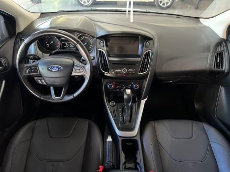FORD Focus Hatch 2.0 16V 4P FLEX SE PLUS POWERSHIFT AUTOM�TICO, Foto 4