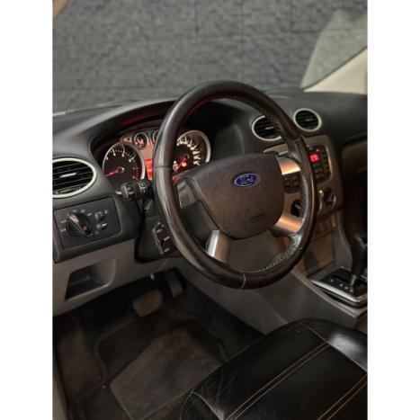 FORD Focus Hatch 2.0 16V 4P FLEX AUTOM�TICO, Foto 9