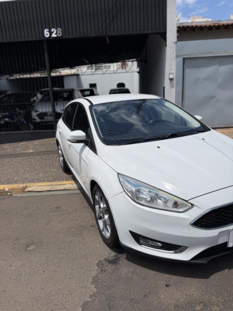 FORD Focus Hatch 2.0 16V 4P FLEX SE AUTOM�TICO, Foto 2