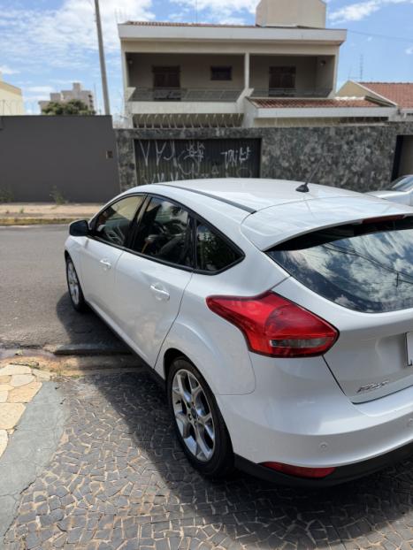 FORD Focus Hatch 2.0 16V 4P FLEX SE AUTOM�TICO, Foto 5