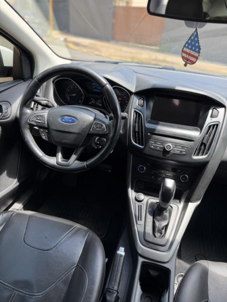 FORD Focus Hatch 2.0 16V 4P FLEX SE AUTOM�TICO, Foto 8