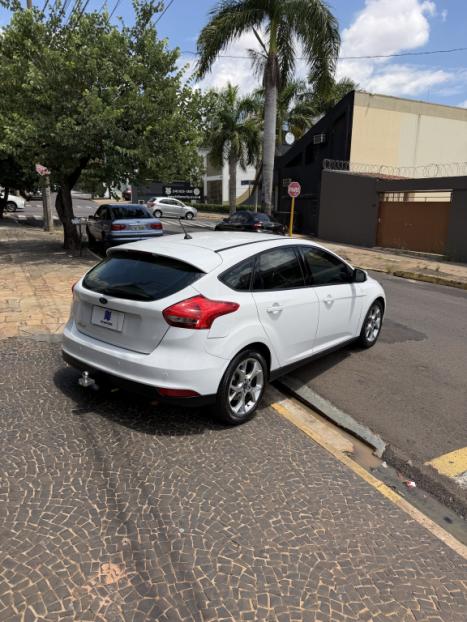 FORD Focus Hatch 2.0 16V 4P FLEX SE AUTOM�TICO, Foto 16
