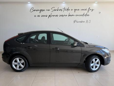 FORD Focus Hatch 2.0 16V 4P GLX AUTOM�TICO, Foto 4