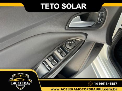 FORD Focus Hatch 2.0 16V 4P TITANIUM PLUS FLEX, Foto 8