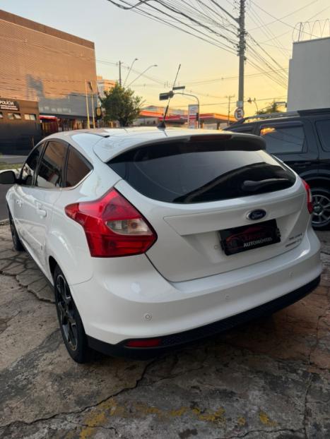 FORD Focus Hatch 2.0 16V 4P FLEX TITANIUM AUTOM�TICO, Foto 10