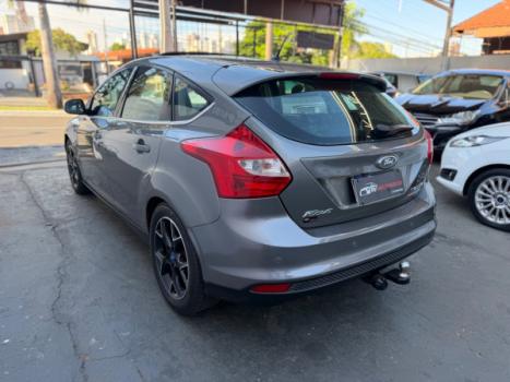 FORD Focus Hatch 2.0 16V 4P TITANIUM PLUS FLEX, Foto 2