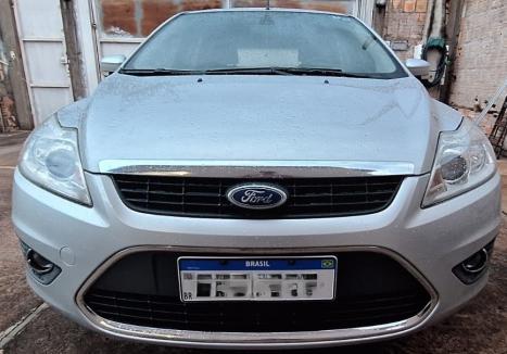 FORD Focus Hatch 2.0 16V 4P FLEX TITANIUM AUTOM�TICO, Foto 1