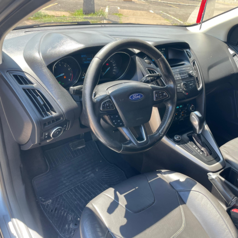FORD Focus Hatch 2.0 16V 4P FLEX SE POWERSHIFT AUTOM�TICO, Foto 7