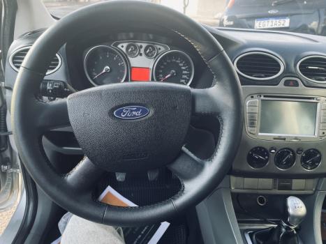 FORD Focus Hatch 2.0 16V 4P FLEX SE PLUS POWERSHIFT AUTOM�TICO, Foto 10