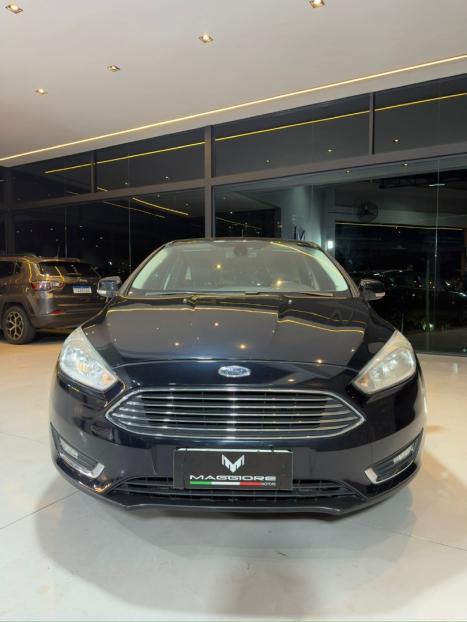 FORD Focus Hatch 2.0 16V 4P FLEX TITANIUM POWERSHIFT AUTOM�TICO, Foto 3