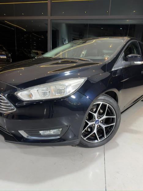 FORD Focus Hatch 2.0 16V 4P FLEX TITANIUM POWERSHIFT AUTOM�TICO, Foto 4
