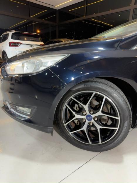 FORD Focus Hatch 2.0 16V 4P FLEX TITANIUM POWERSHIFT AUTOM�TICO, Foto 5