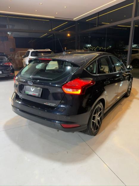 FORD Focus Hatch 2.0 16V 4P FLEX TITANIUM POWERSHIFT AUTOM�TICO, Foto 7