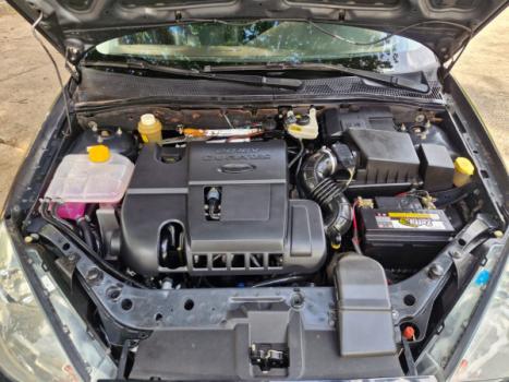 FORD Focus Hatch 2.0 16V 4P GHIA AUTOM�TICO, Foto 14