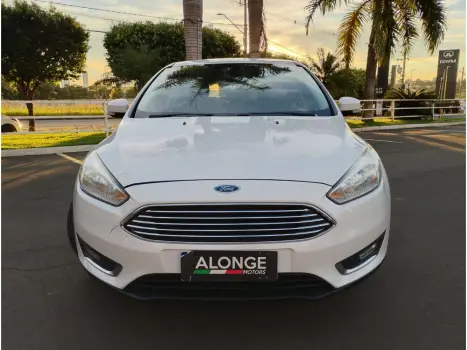 FORD Focus Hatch 2.0 16V 4P FLEX TITANIUM AUTOM�TICO, Foto 2